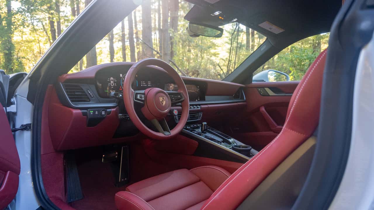 2025 Porsche 911 Carrera S