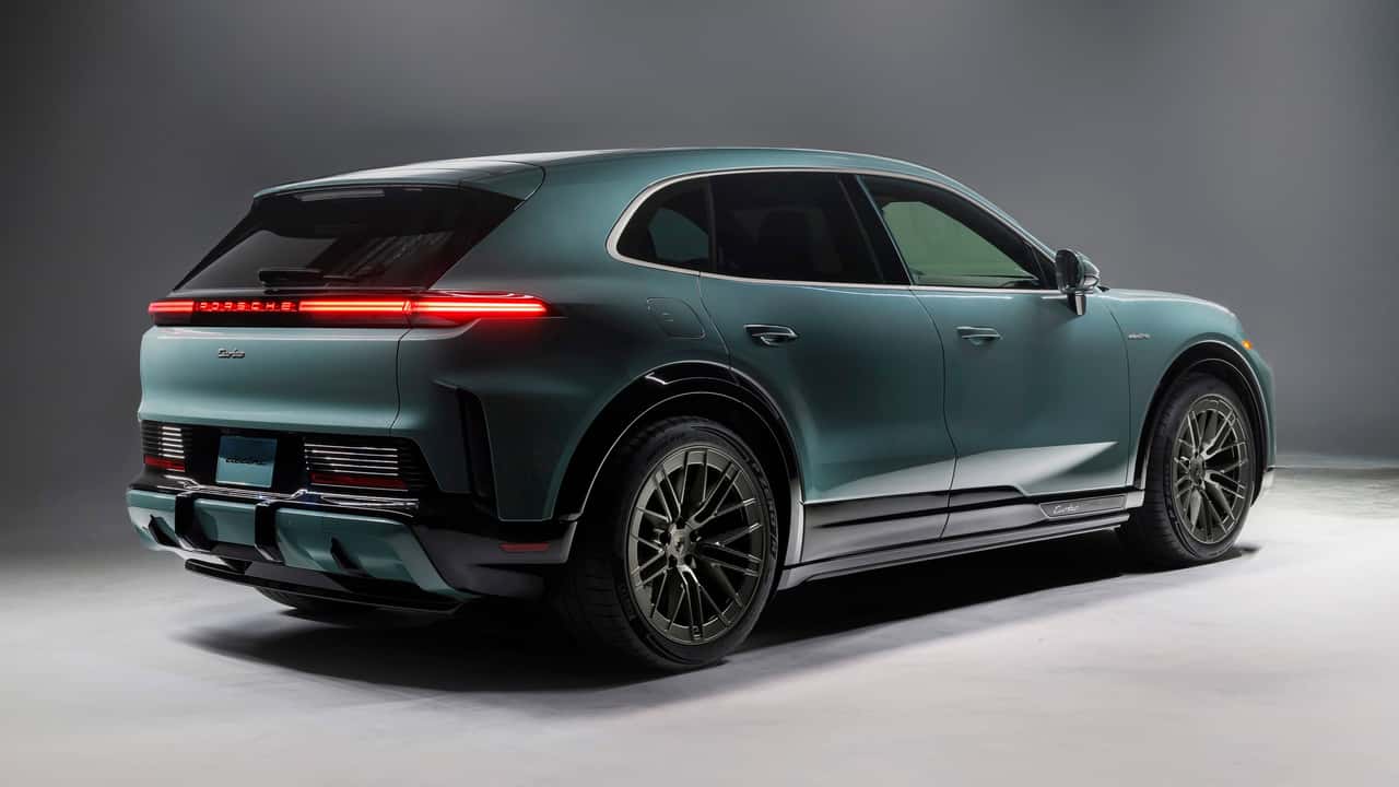 <p>2026 Porsche Cayenne Electric</p>